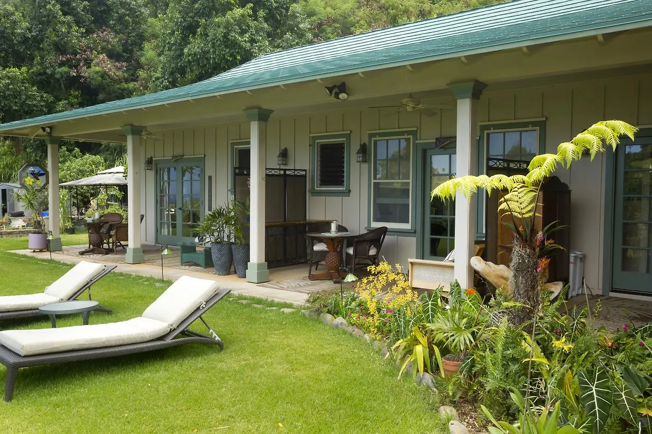 Iao Valley Inn Wailuku Bed & Breakfast